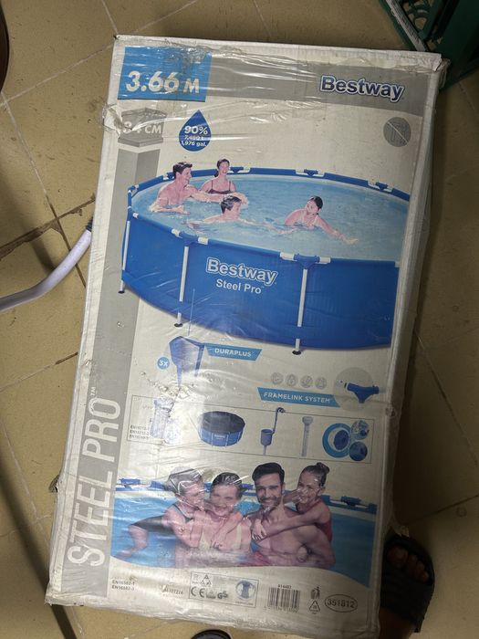 Piscina de vanzare
