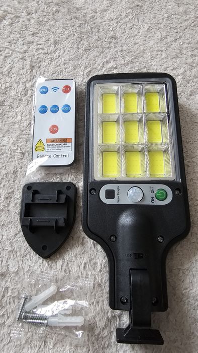 Vand lampa solară de exterior si interior