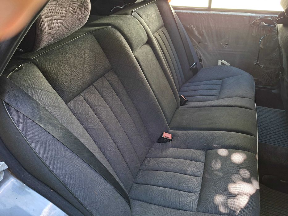 Mercedes Benz 200e w124 an 1995