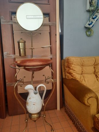 Toaletă  vintage din alamă