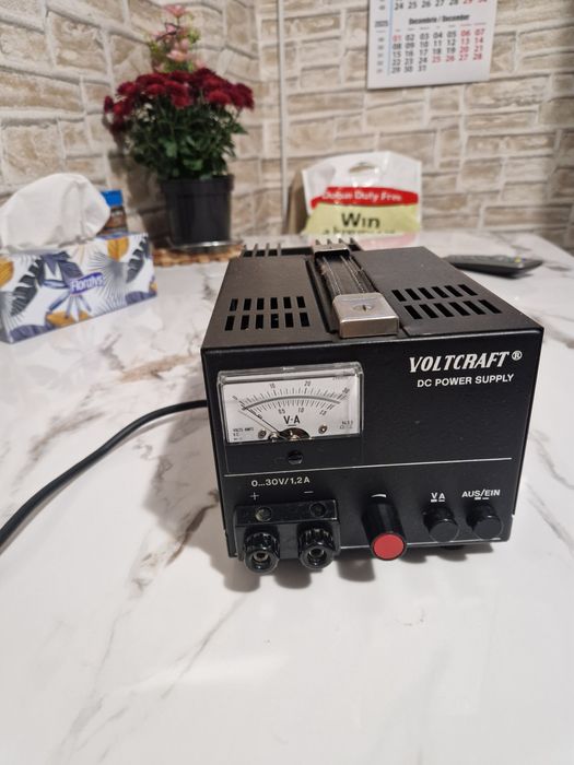 Sursa reglabila Voltcraft  0- 30v  1.2A