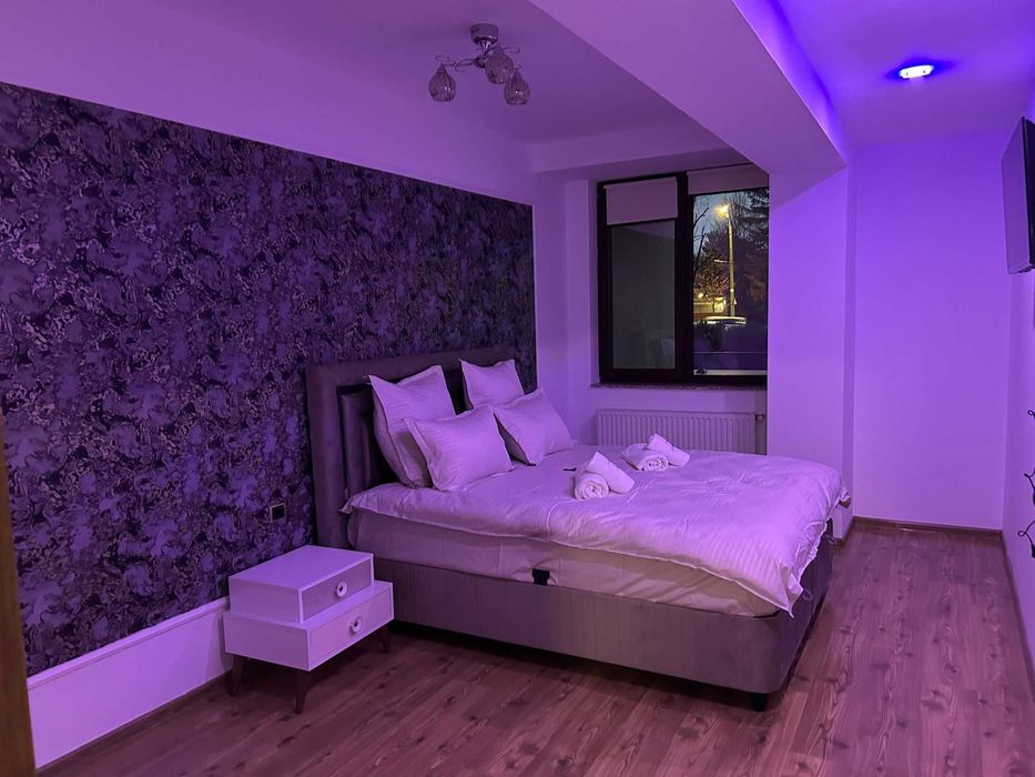 Cazare regim hotelier,apartament cu 3 camere Brașov,zona Coresi