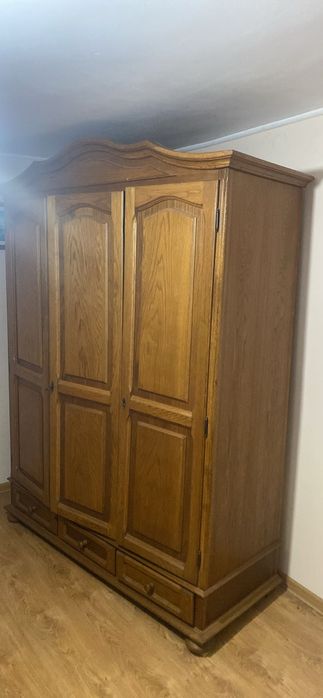 Șifonier-lemn masiv