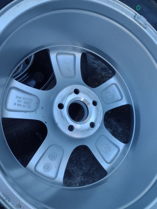 Нова резерва 16-5х100 ет42 6.5j Audi A3