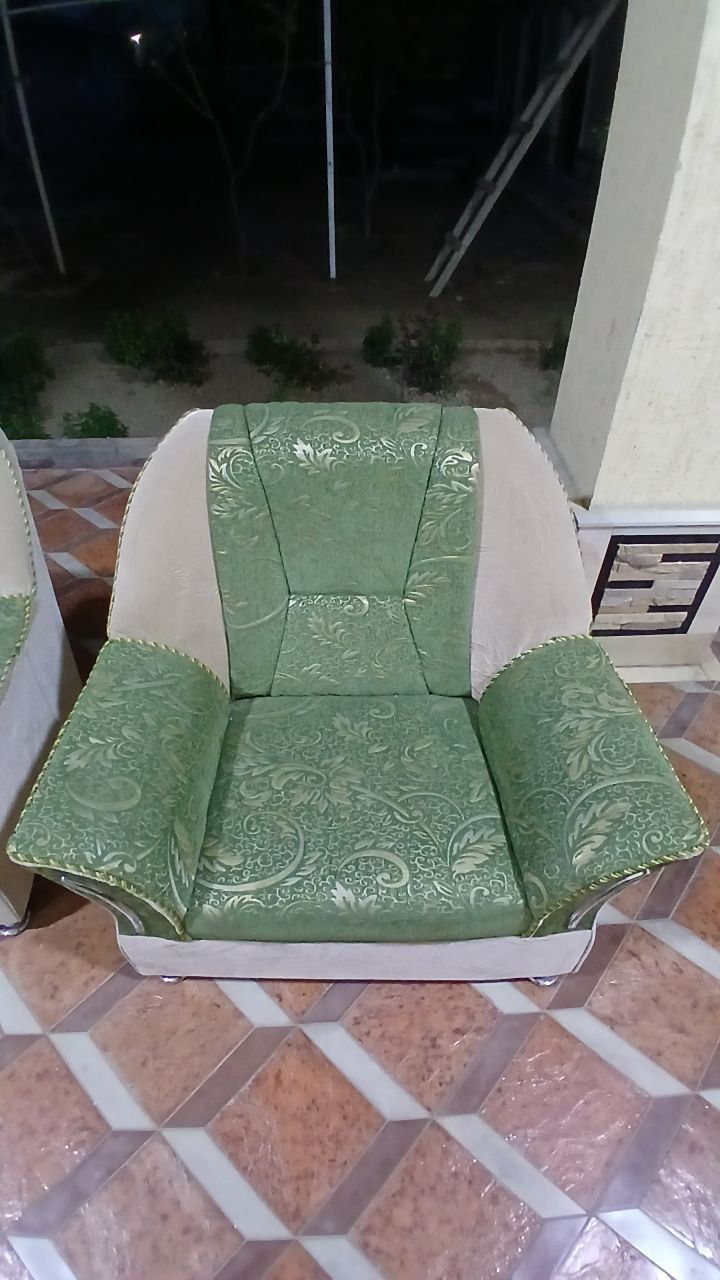 Divan, Kreslo sotiladi