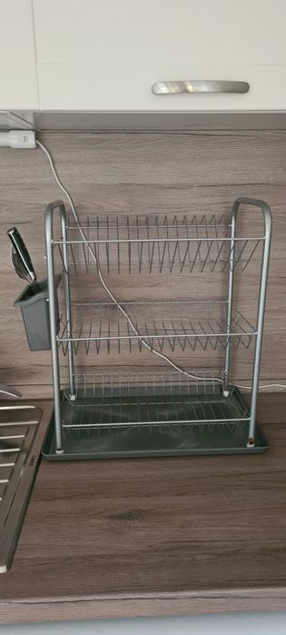 Сушилник за чинии