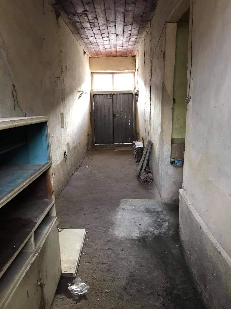 Продава се Къща в Дупница - 240 кв.м за 113 €/кв.м - Снимка #4