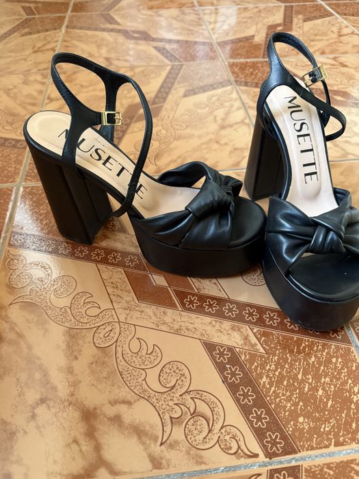 Vand sandale Musette