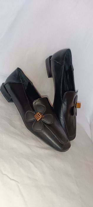 Туфли макасины на низком каблуке