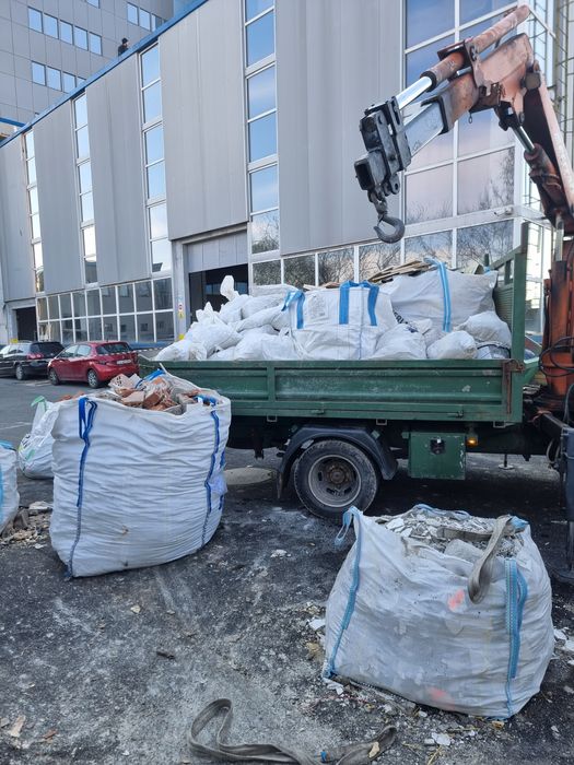 6,5t-Transport autorizat moloz, nisip, pietriș, piatra sparta