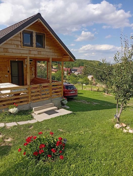 Cabana de inchiriat la marginea padurii