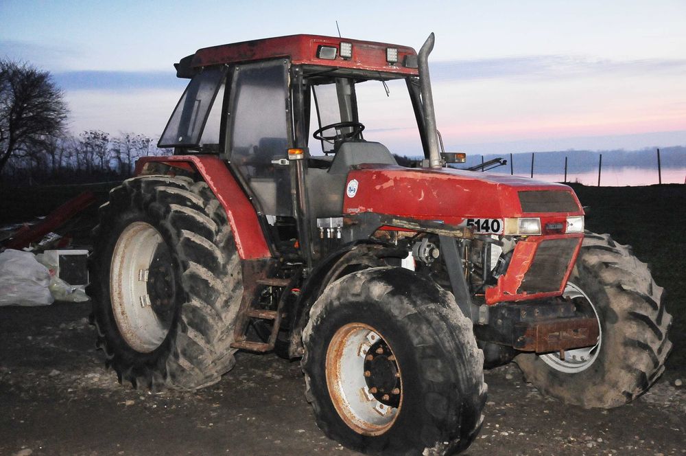 Tractor Case Powershift 5140 140 CP 4x4 cu Incarcator Frontal Malleux