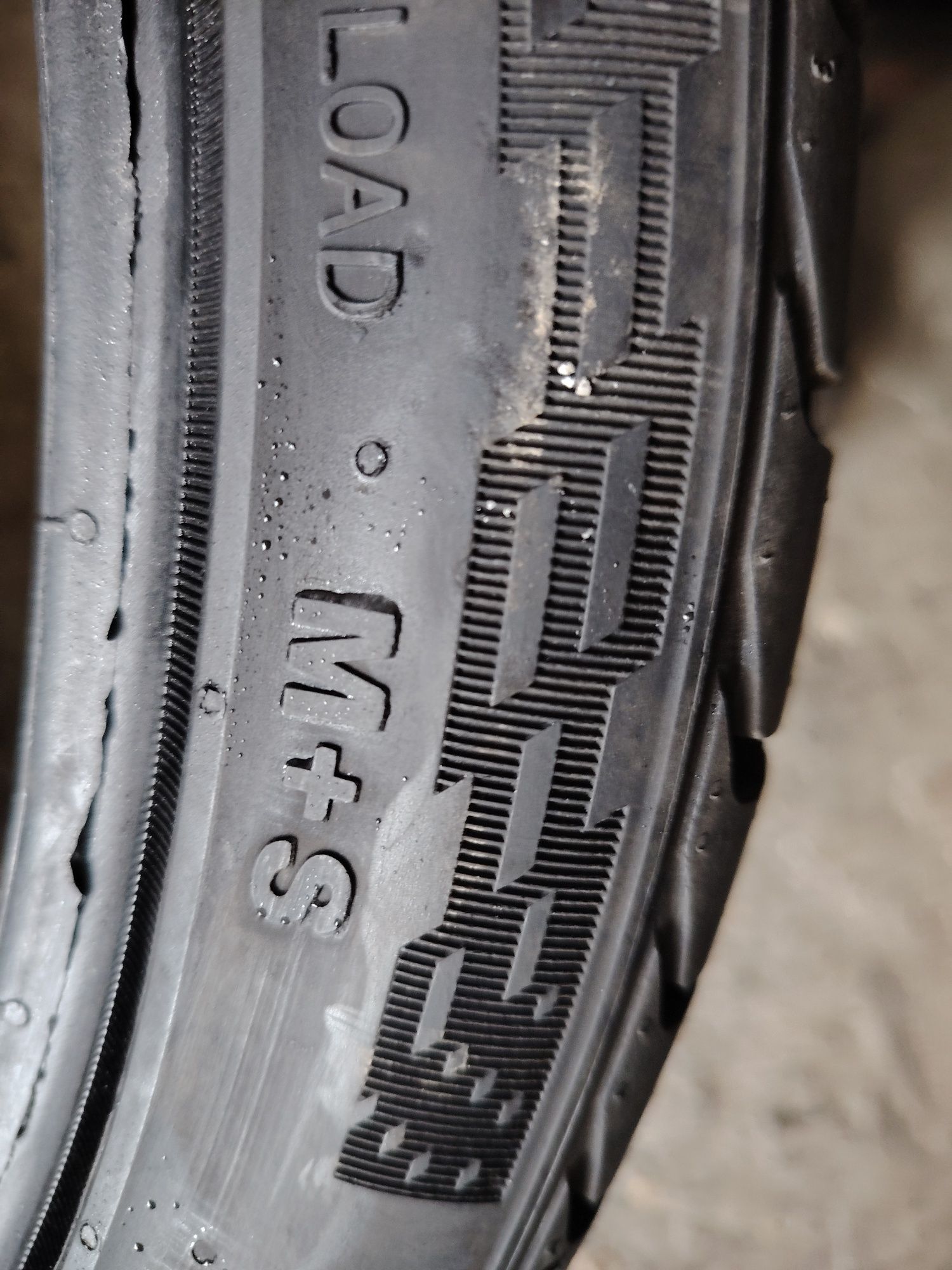 235/35 R19 Berliner SummerUHP M+S dot 2021 cu buza