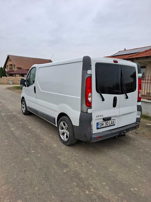Opel Vivaro 2011