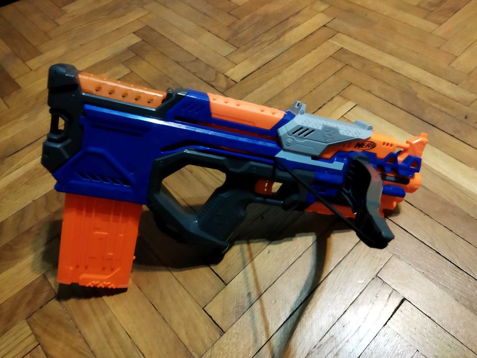 Pusca Nerf N-strike Elite Crossbolt ARBALETA