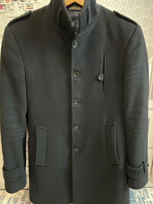 Продается пальто 100% шерстяное весна-осень-теплая зима в хорошем сост