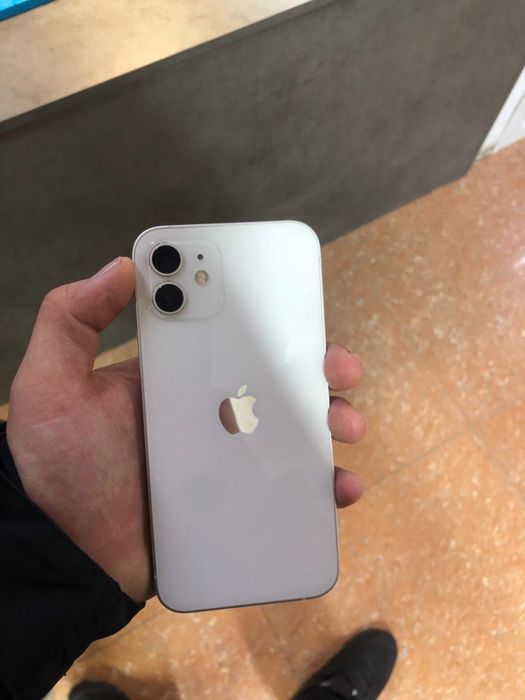 айфон 12 белый цвет