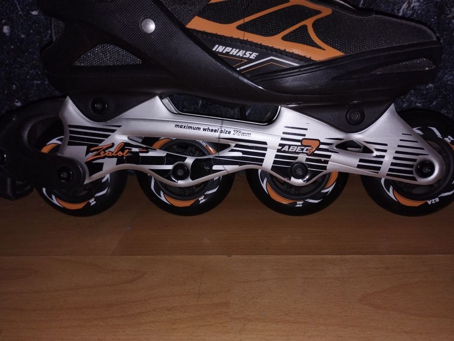 Role negre cu portocaliu profesionale de bună calitate (ca noi)