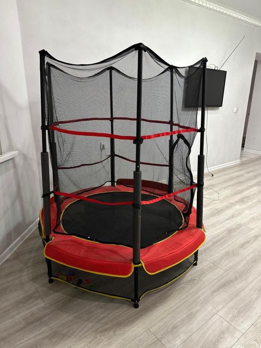 Батут для детей.