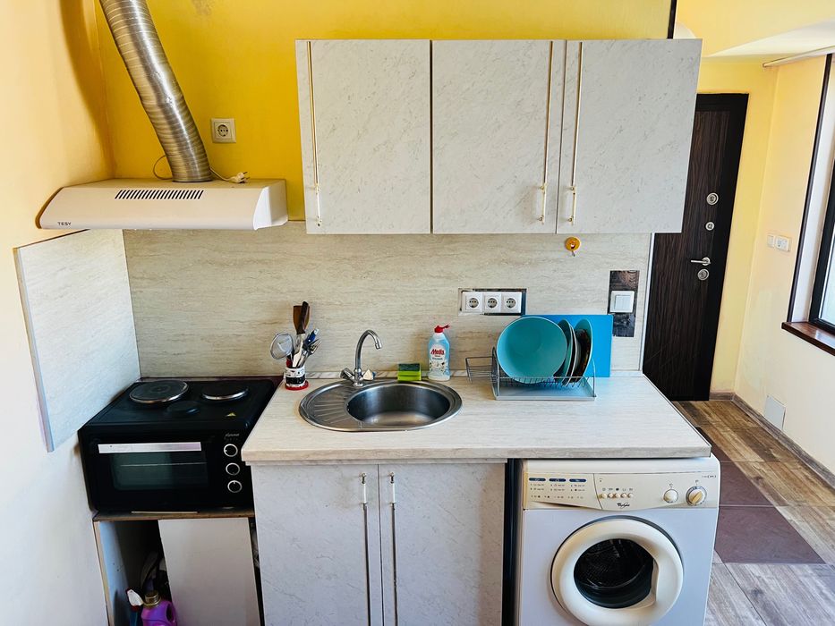 Дава се под наем Едностаен апартамент в Варна, Левски - 37 кв.м за 229.5 € - Снимка #3