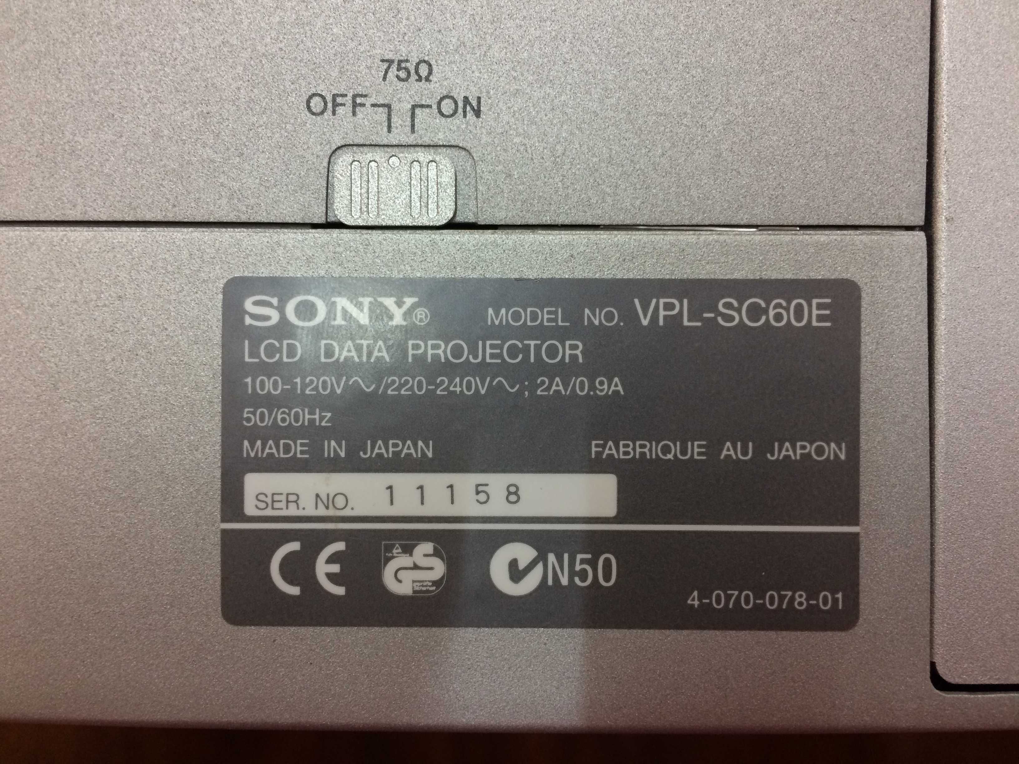 Sony VPL-SC60U Прожектор