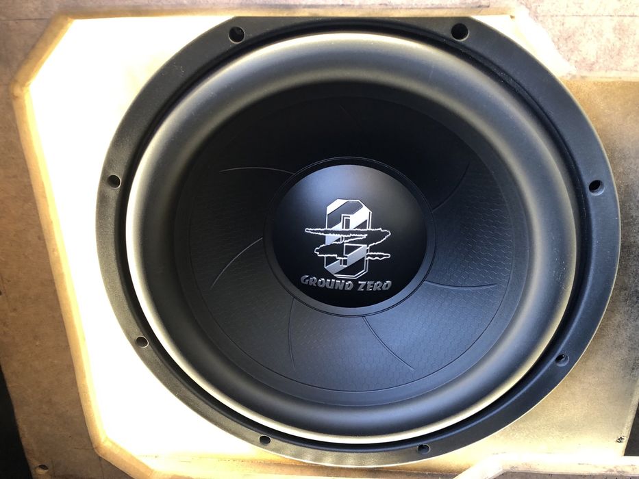 Баскаса 2 x 300 w