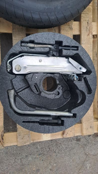 КОМПЛЕКТ 17" 5Х112мм Патерица + Крик + Ключ + др. Ауди, Фолксваген