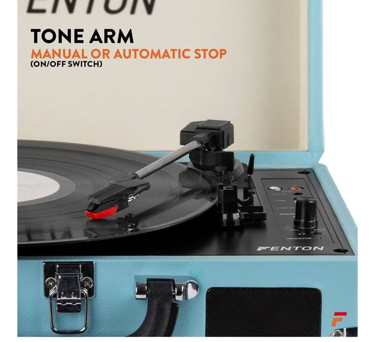 FP115 Pick-Up, 3 speeds, built-in stereo speakers