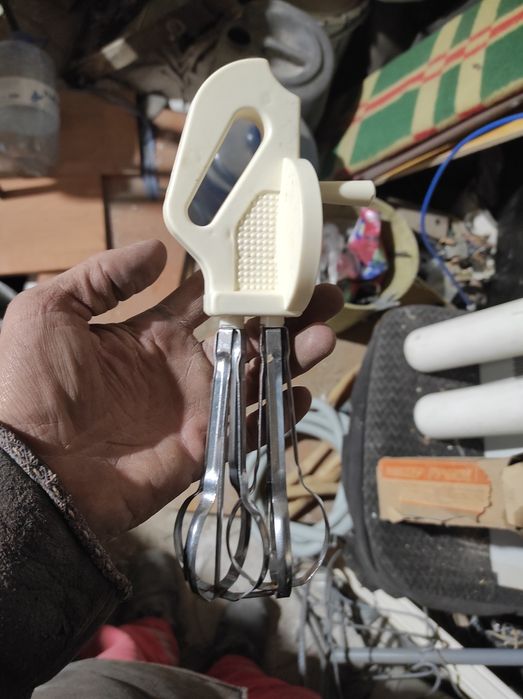 Миксер ручной новый