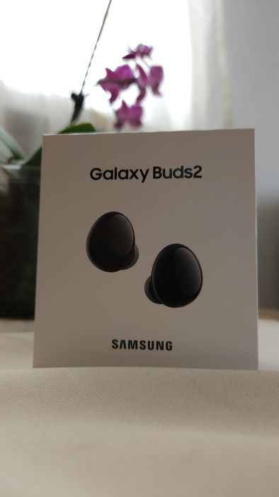 НЕОТВОРЕНИ! Чисто нови Samsung Galaxy Buds2