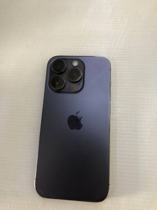 Iphone 14 pro purple