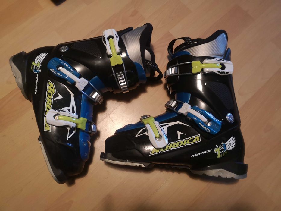 Ски обувки Nordica отговарящи на 37 - 37.5