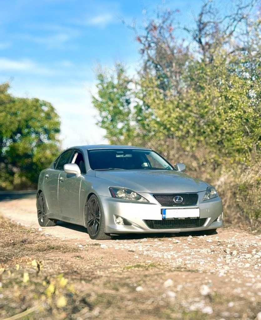 Lexus IS220d 177 к.с - 217100км пробег