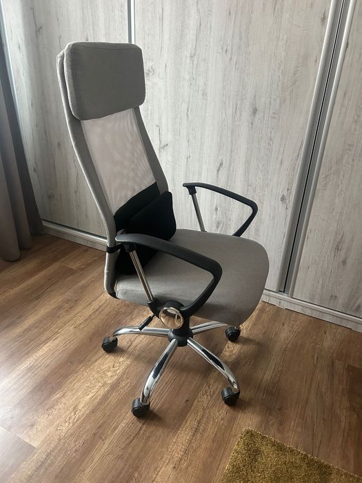 Scaun De Birou Cu Suport Lombar Si Cu Roti