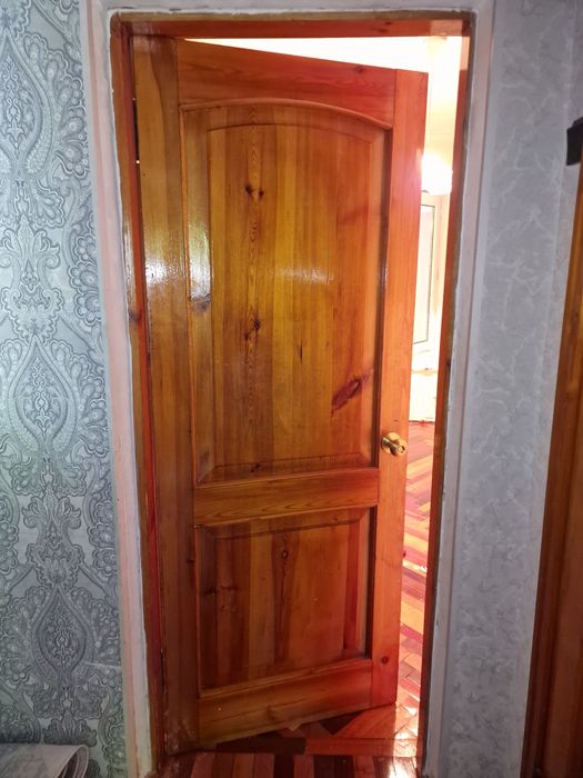 Продам двери 6 шт. из чистого дерево
