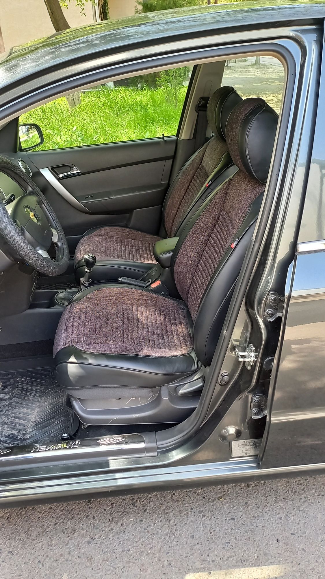 Chevrolet nexia 3 2 позиция