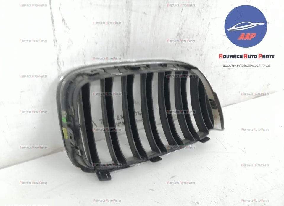 Ляв централен радиаторен кожух код 106271-10 - оригинален BMW X3 / BMW