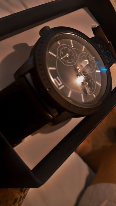 Vând ceas marca GEORGE, în stare excelentă, practic nou. O dată purtat