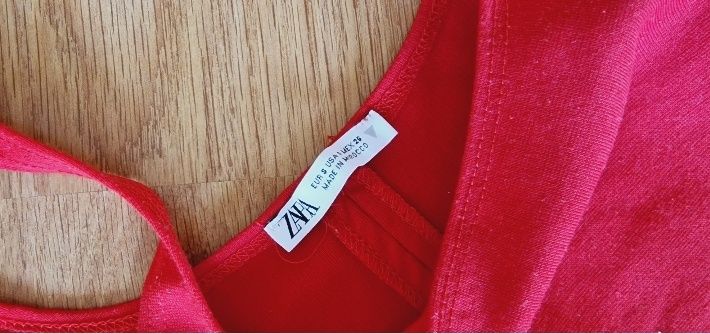 3 броя Рокля Зара флоралнен мотив и червена