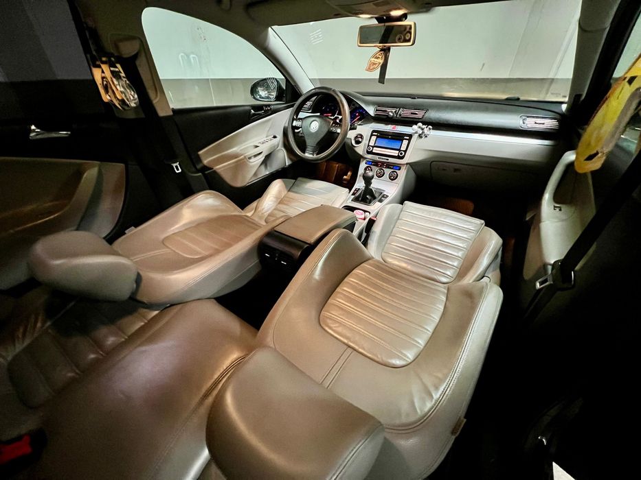 Vând VW PASSAT 2008