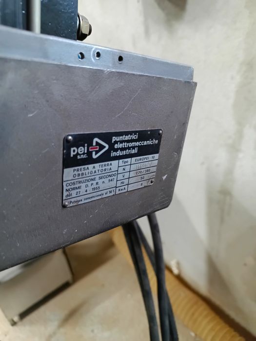 Aparat sudura in puncte