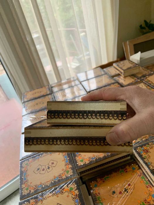 Дървени кутии шах,бридж ,карти пирограф рисунък от соца нови опаковани