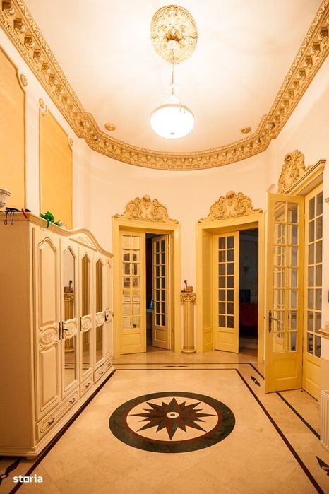 De vanzare Apartament 6 camere Vila Monument Istoric Traian Unirii LUX