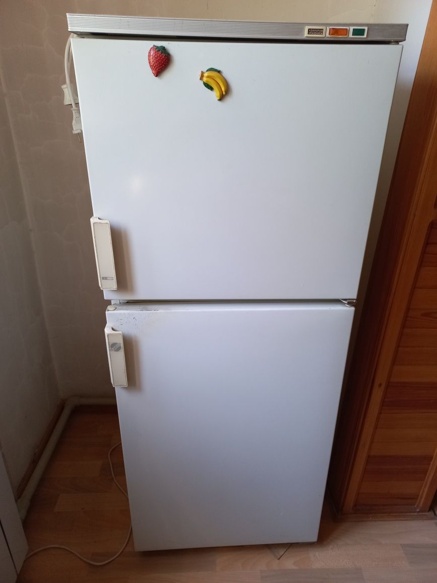 Холодильник  в отличном  состоянии ' Бирюса'
