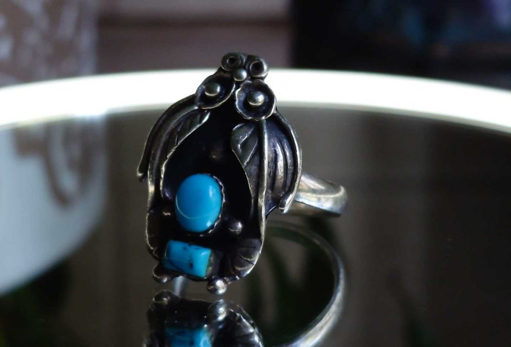 Inel argint cu turcoaz natural – model floral mexican , posibil Navajo