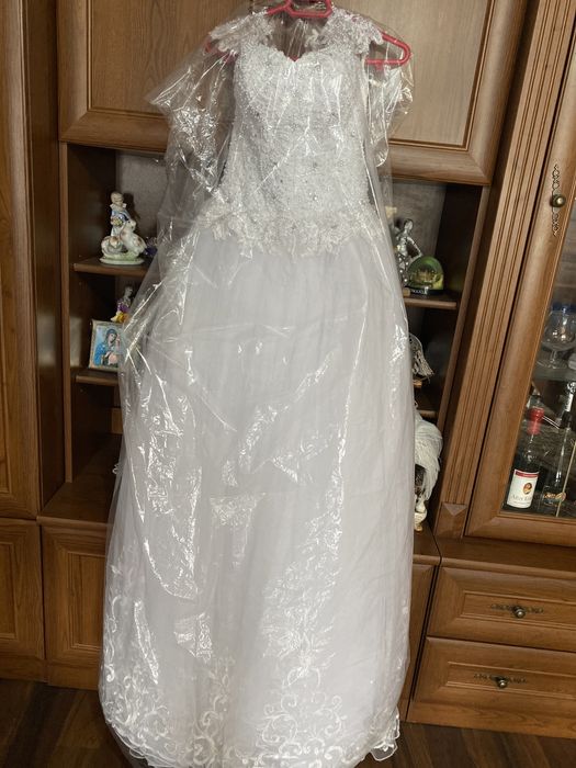 Vând rochie de mireasa