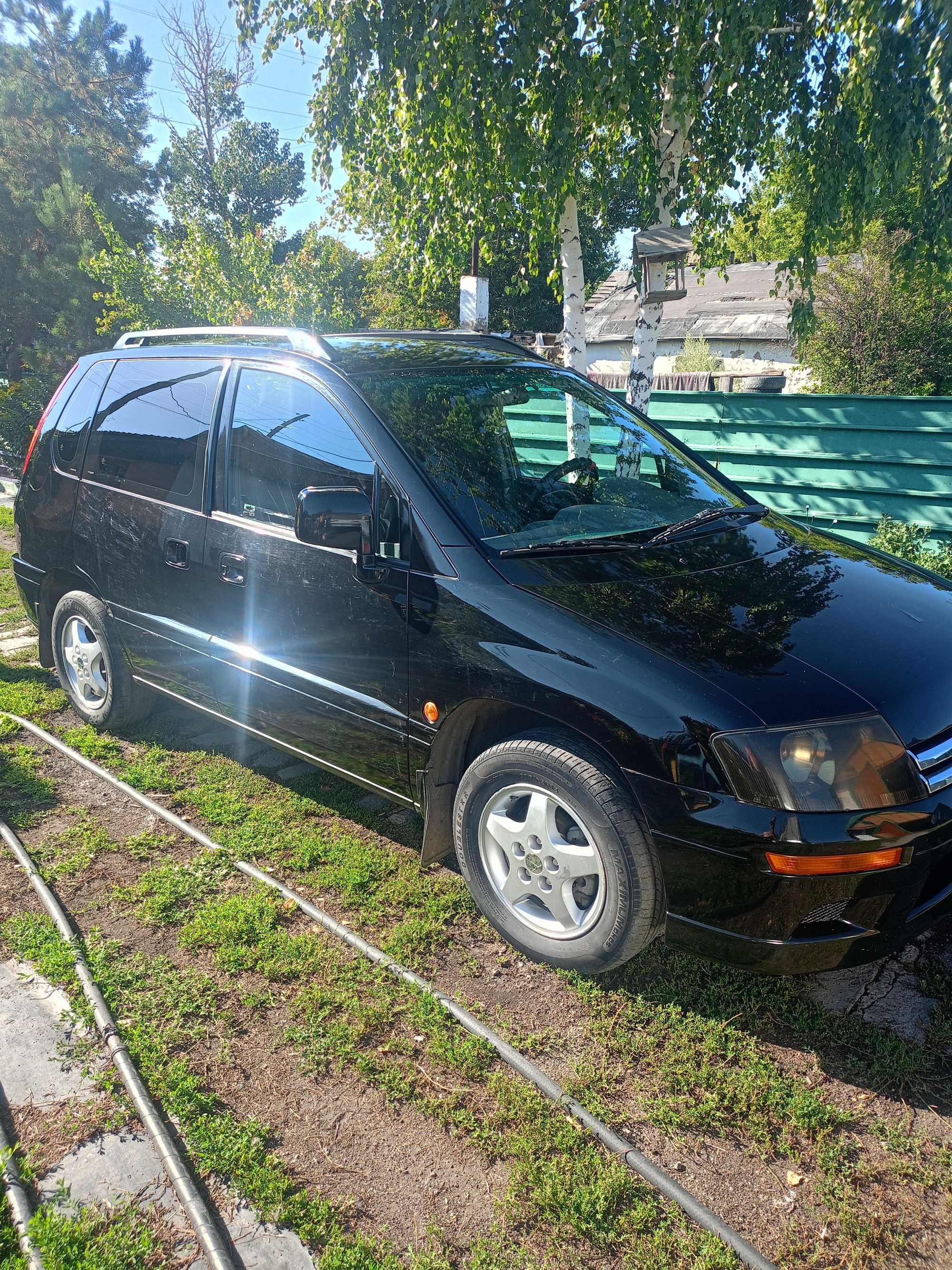 Продается Mitsubishi Space Runner