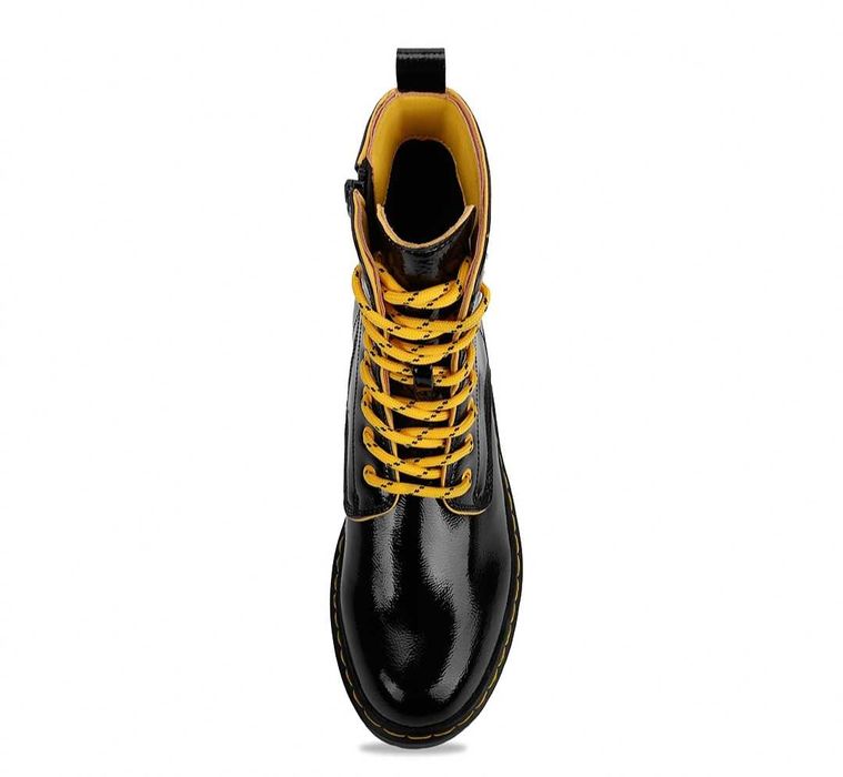 Новая димесезонная ботинка