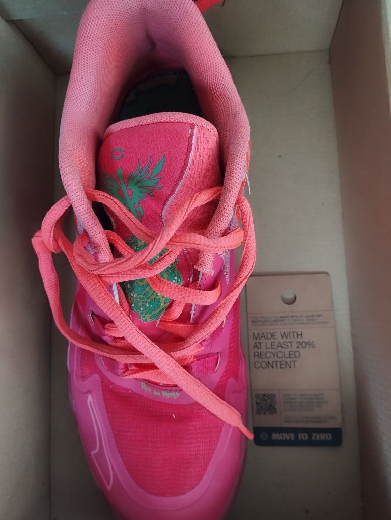 Продаю СРОЧНО Puma Lamelo Rick&Morty Mb1