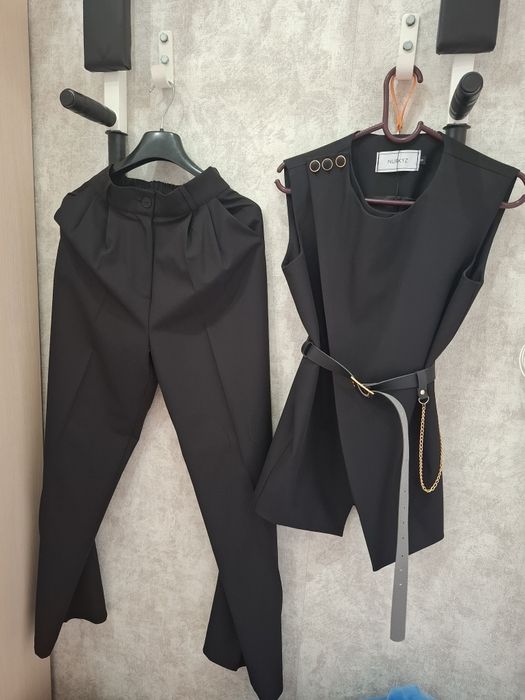 Продам костюм классика